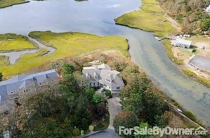 Aerial view from North looking South
						:
						Mill Creek to the right flows past and feeds into Taylors Pond - ideal for kayak