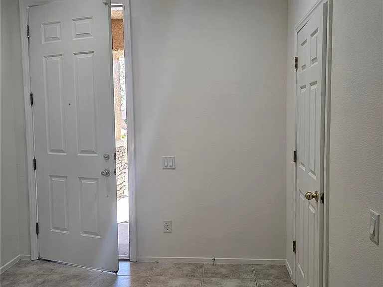 10922 Moonbeam Glow Ln — Photo 4