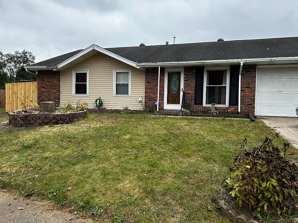 1426 W Viking Dr