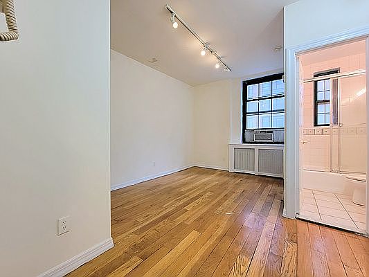 1st image of 49 Park Ave APT 4C