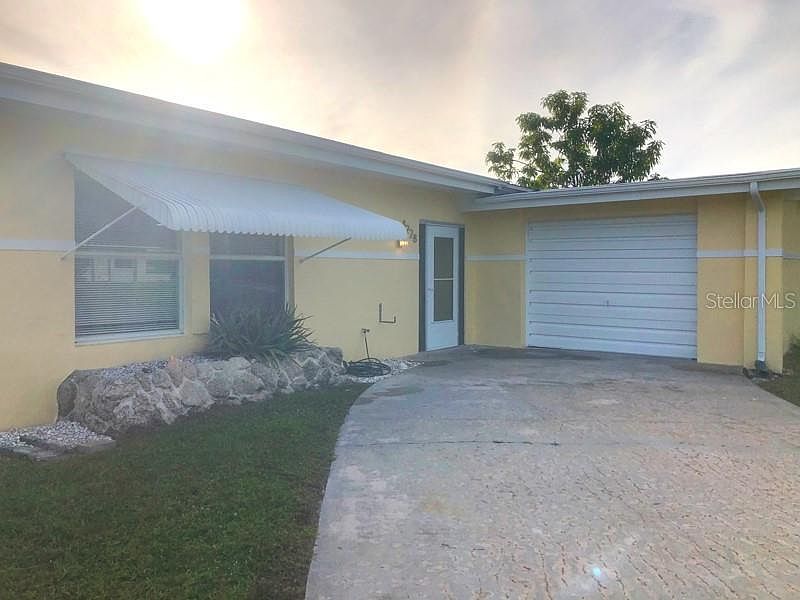 1st image of 4228 Mallee St