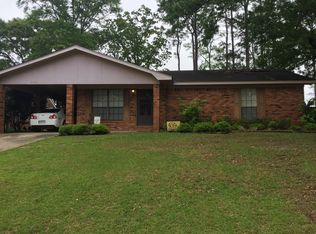 402 Hacienda Ave, Hattiesburg, MS 39402