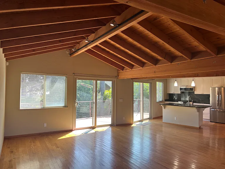 507 Court Way — Photo 5