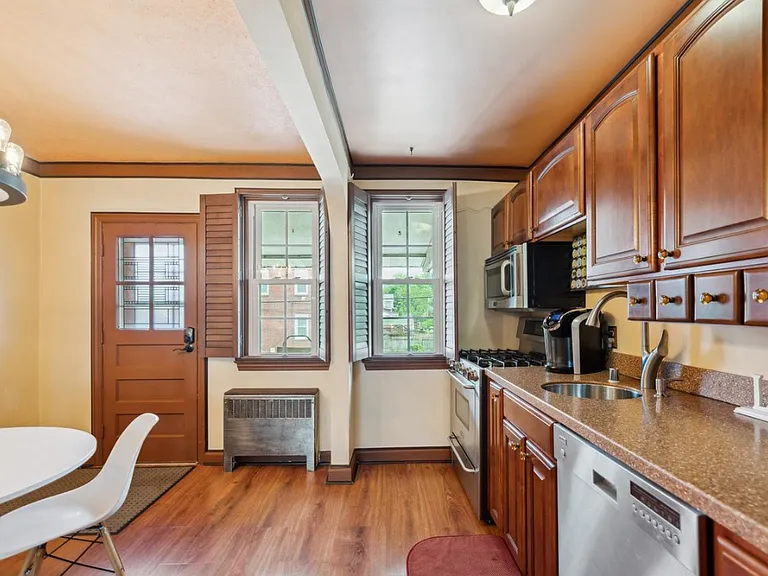 3507 Wilkens Ave — Photo 4