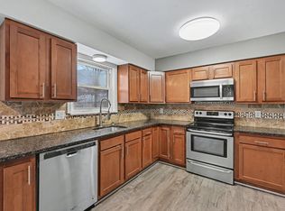 2223 Humphrey St, Kalamazoo, MI 49048