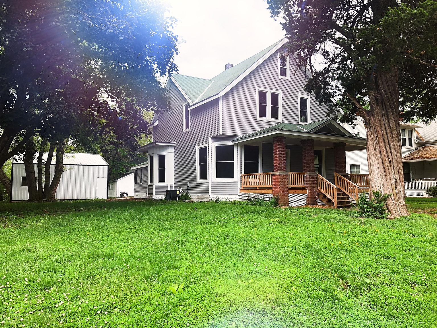 609 Center St, Tabor, IA 51653 Zillow
