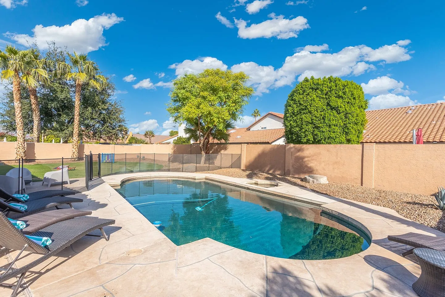 N 56th Pl, Scottsdale — Photo 2