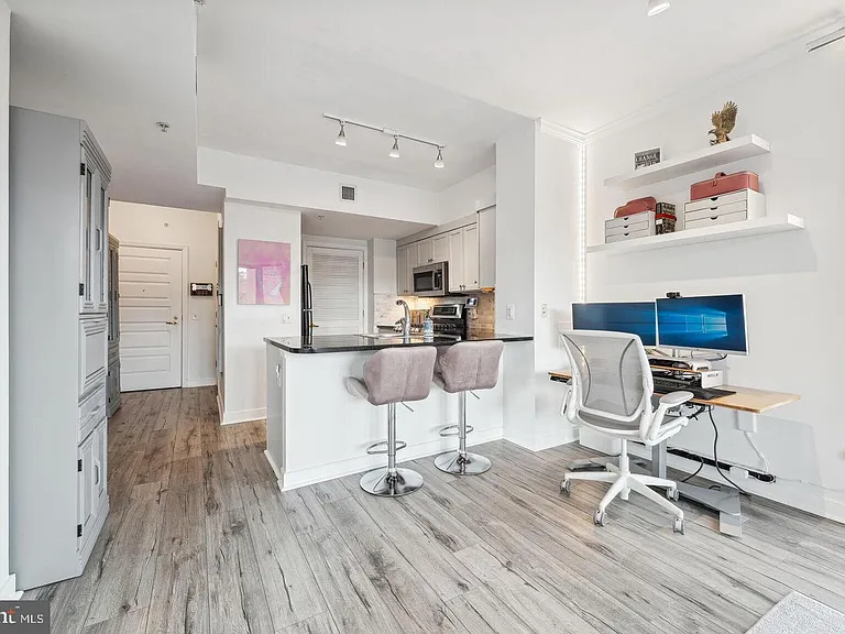 631 D St NW #1235 — Photo 6