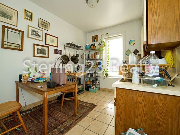 2nd image of 2601 24th Ave APT 1A