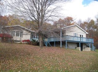 97 Rutgers Creek Rd, Pt Jervis, NY 12771