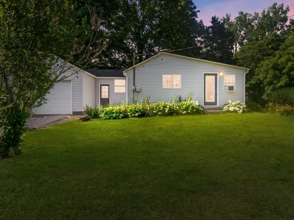 8151 S Scottdale Rd, Berrien Springs, MI 49103