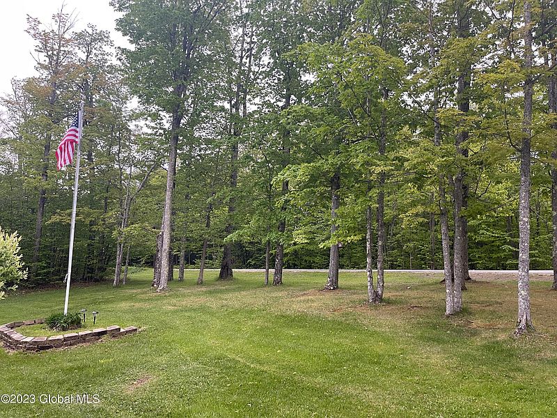 5th image of 2059 Mudge Road