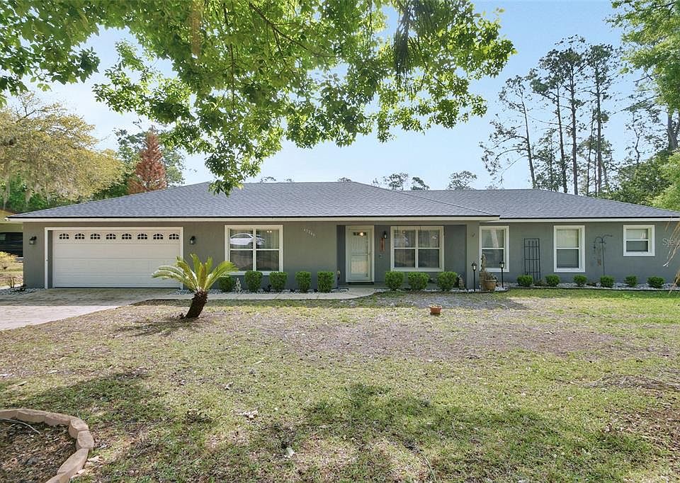 1st image of 43746 Sunset Dr