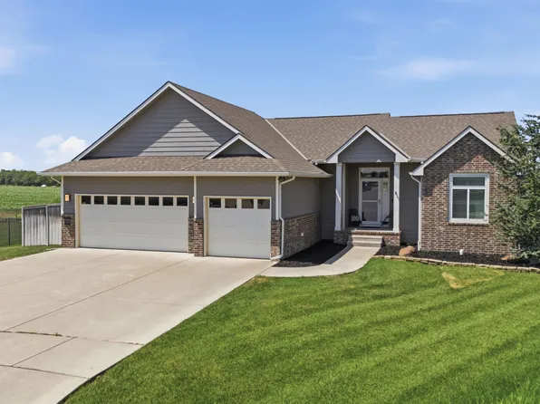 2741 N Bluestone Cir, Andover, KS 67002