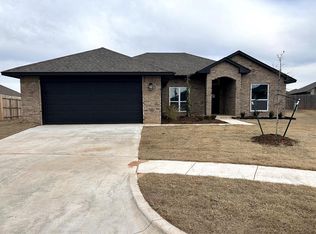 18324 Austin Ct, Edmond, OK 73012