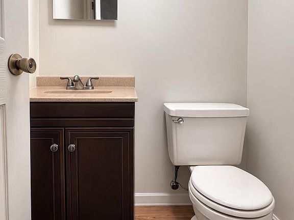 5th image of 75 Token St