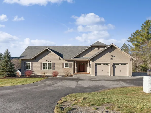 58 Overlook Drive, Hallowell, ME 04347