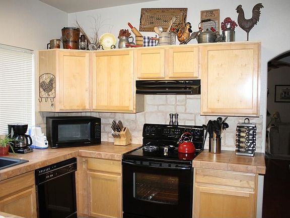 4th image of 7486 W Mission Valley Dr