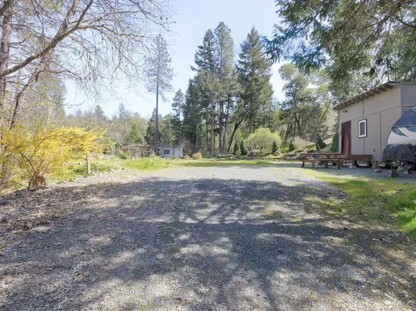 4241 Hugo Rd, Grants Pass, OR 97526