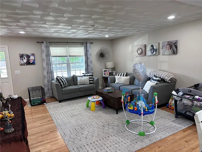 26 Potowomut Rd — Photo 3