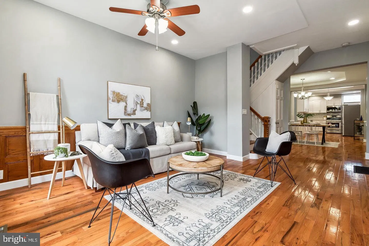 3 bed, 2.0 bath, 2058 sqft, $2,600 — Photo 1