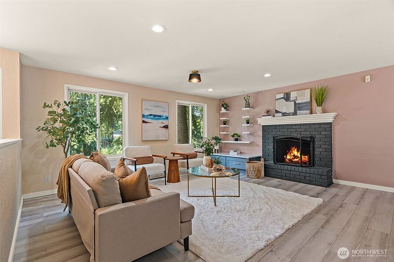 3rd image of 10614 NE 149TH ST