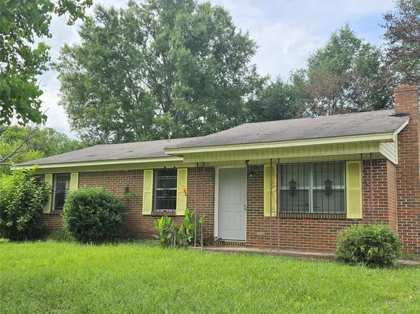 154 Reeves Dr, Hayneville, AL 36040