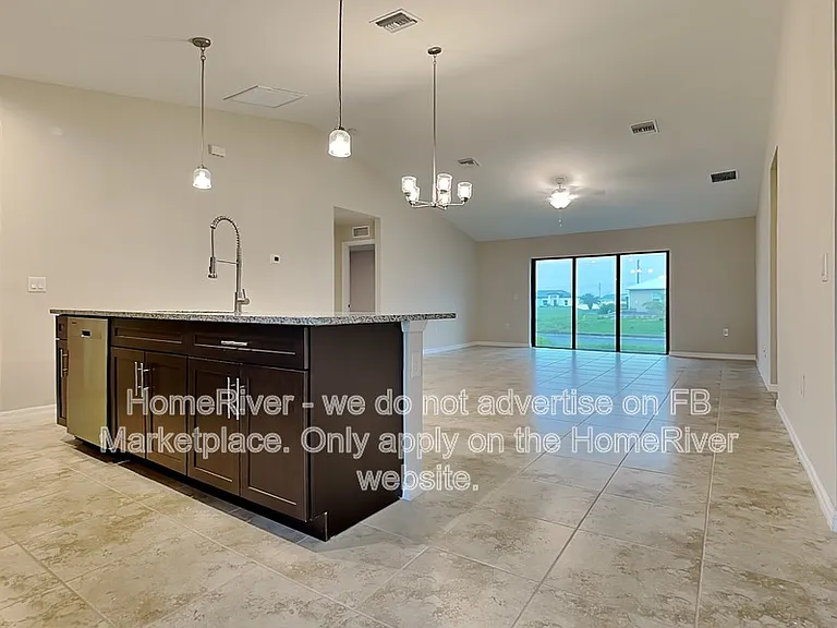 1730 NW 6th Pl — Photo 7