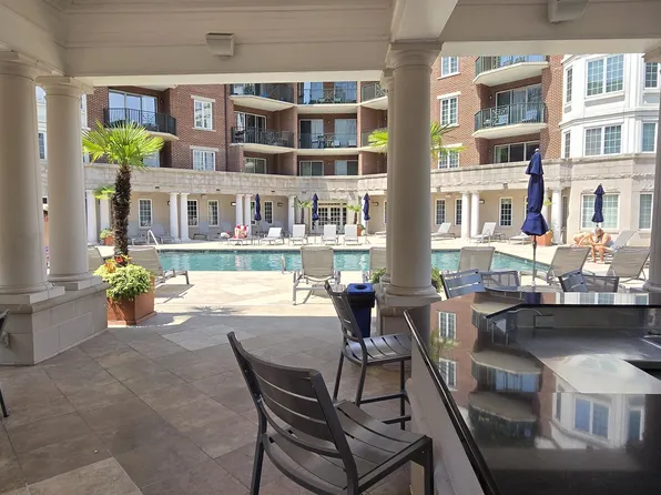 300 W 5th St, Charlotte, NC