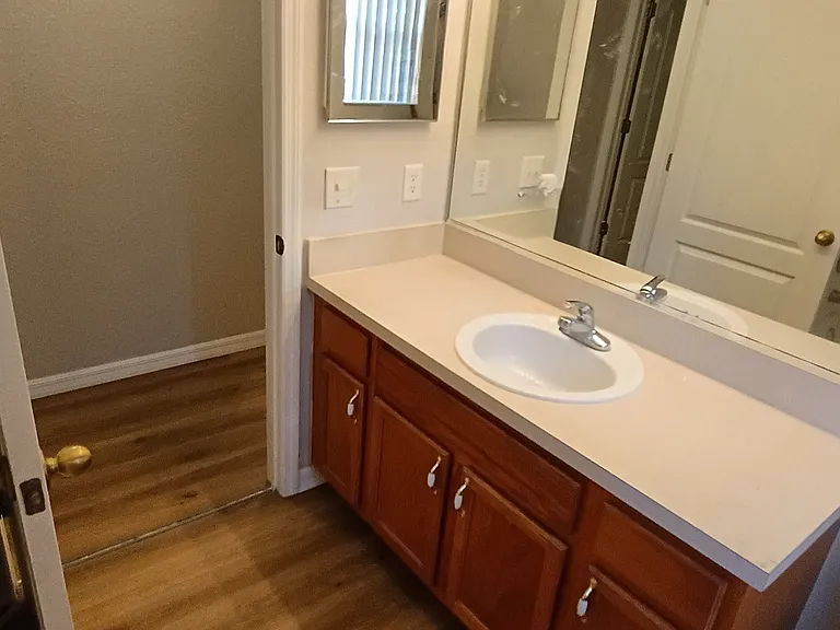 1715 Brookstone Way — Photo 30