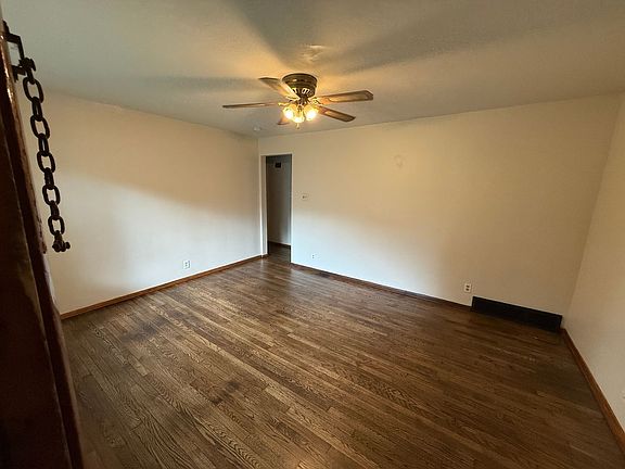 4th image of 485 Dayton St