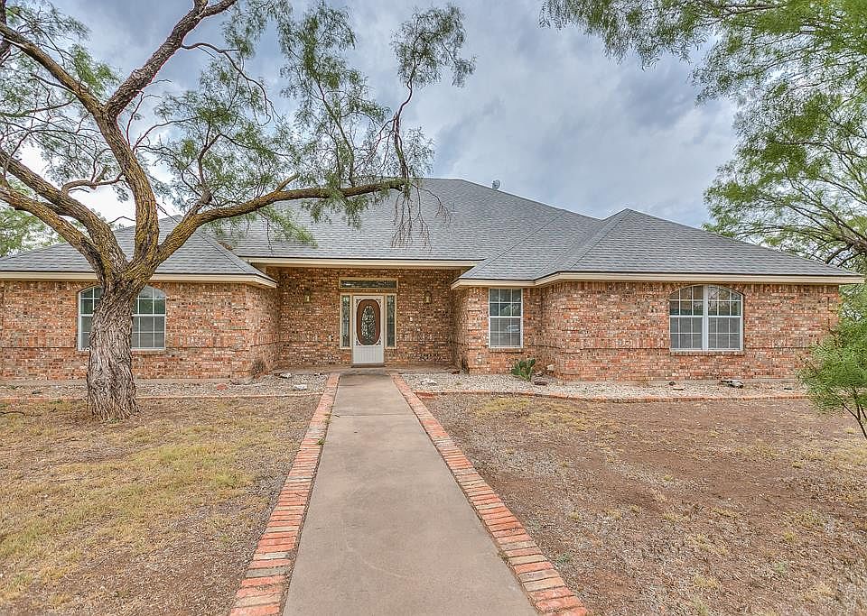 1st image of 909 Riverwood Dr
