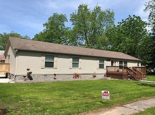 515 S Walnut St, Hull, IL 62343