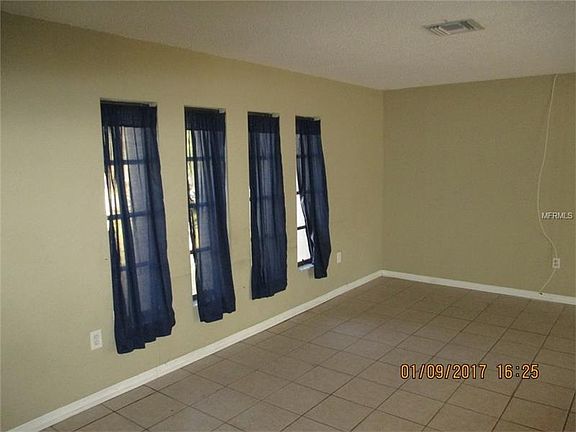 4th image of 21233 Bassett Ave