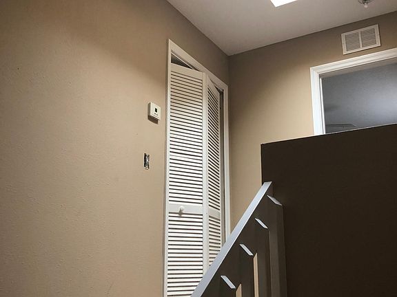 4th image of 12754 Wood Trail Blvd