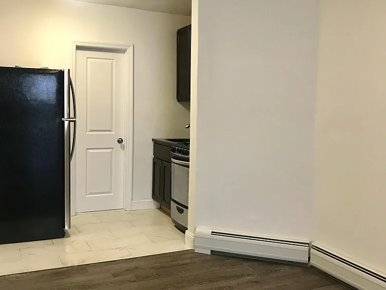 409 Palisade Ave #2 — Photo 4