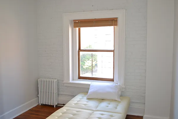 Rented by Tabak Real Estate | media 11