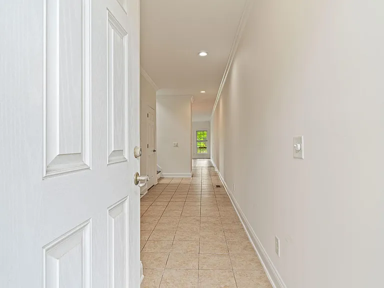 71 Court St — Photo 5