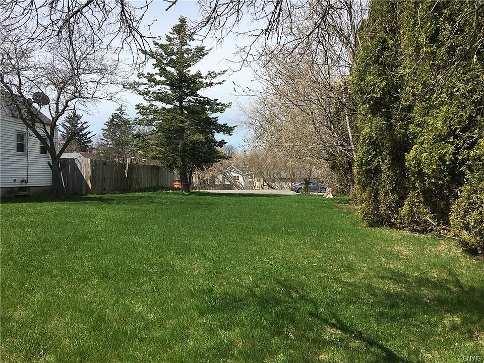 1st image of 504 Gertrude Ave