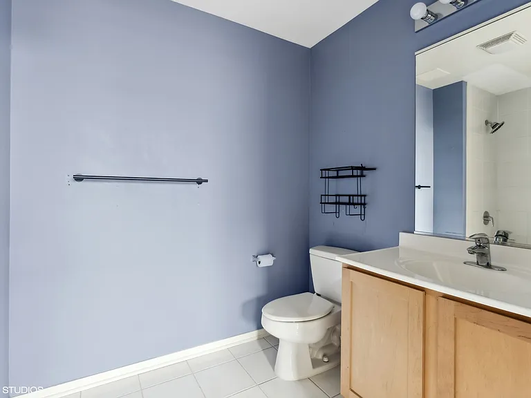 1 E 8th St #405 — Photo 8