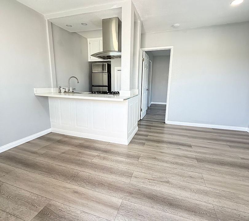 1st image of 1704-08 D Ave #1704