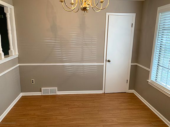 5th image of 8224 Barberry Pl