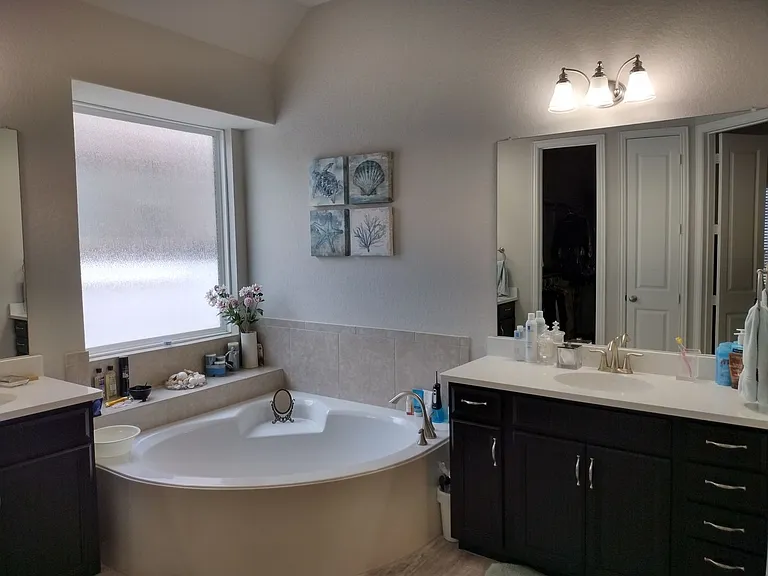 12307 Merritt Villa — Photo 46