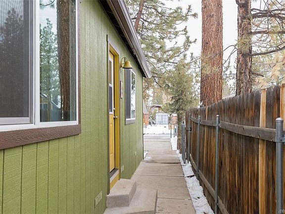 3rd image of 594 Kern Ave