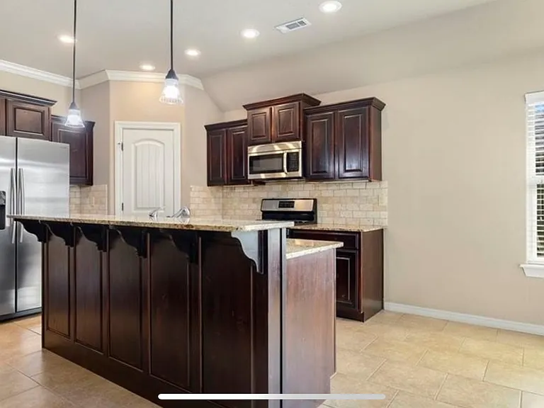 2915 N Raven Ln — Photo 9