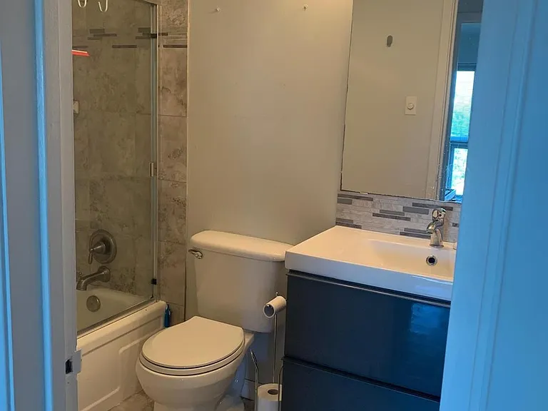 3600 Montrose Blvd #409 — Photo 7