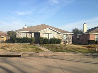 7912 Trinity Gate Dr, Dallas, TX 75237