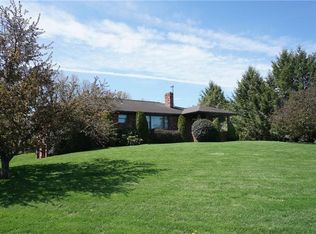 292 Evans Rd, Zelienople, PA 16063