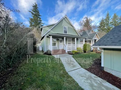 1185 Shorewood Dr Photo 1