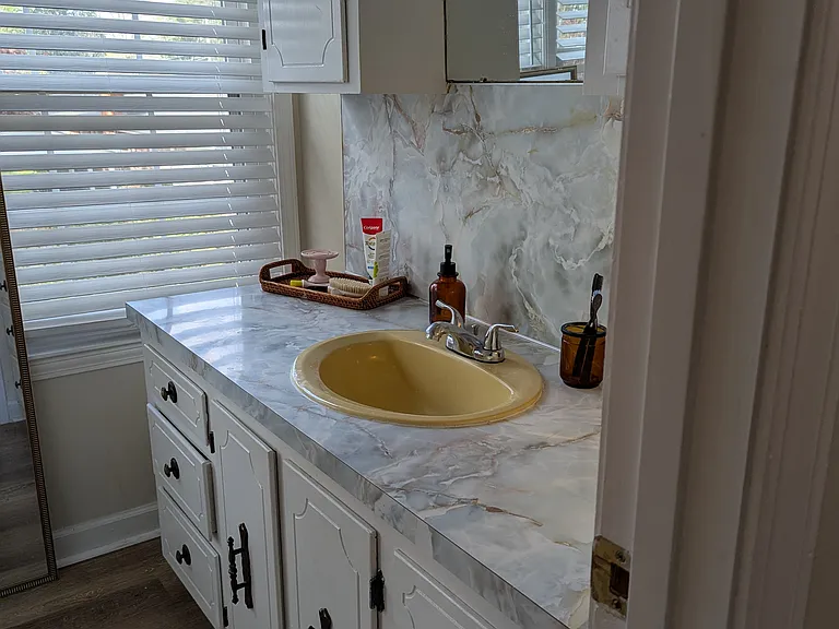 E Sandhurst Dr — Photo 3